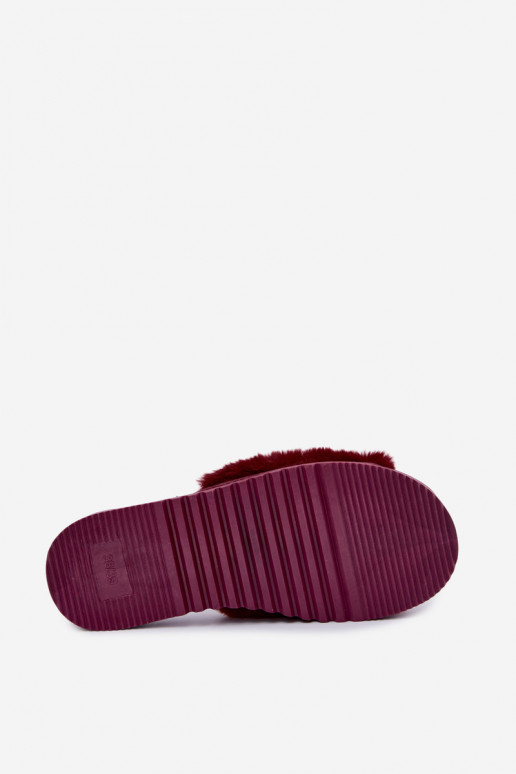 Zapatillas de mujer con pelo color burdeos Loraline