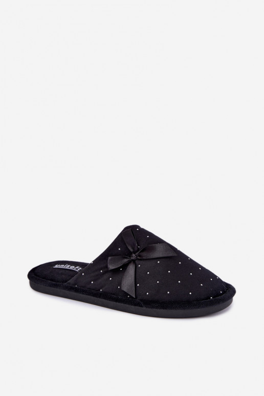 Zapatillas decoradas con lazos negros Loriane