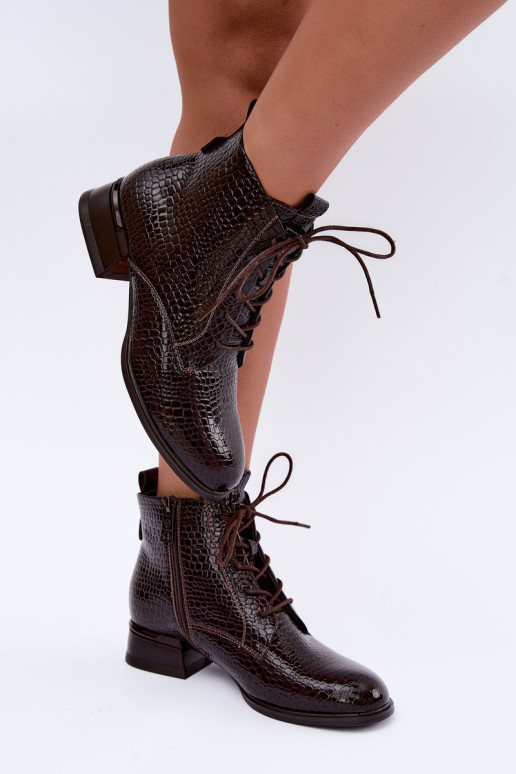Botines aislantes con efecto charol y relieve Vinceza 58659 chocolate