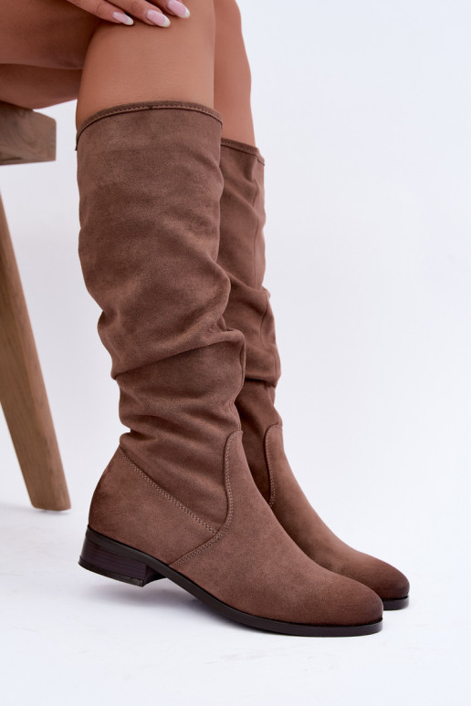 Botas aislantes arrugadas sobre la rodilla con tacones anchos color arena Vinceza 58669