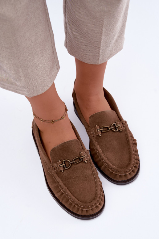 mocasines de ante con volantes y decoración Vinceza 31718 en color arena