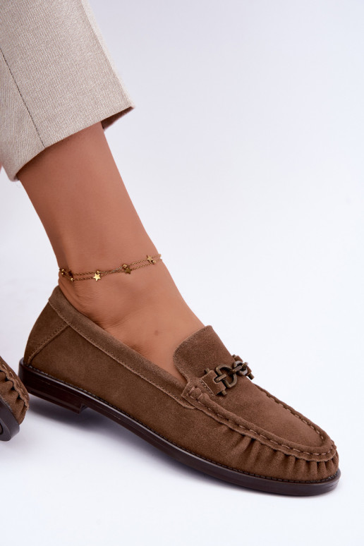 mocasines de ante con volantes y decoración Vinceza 31718 en color arena