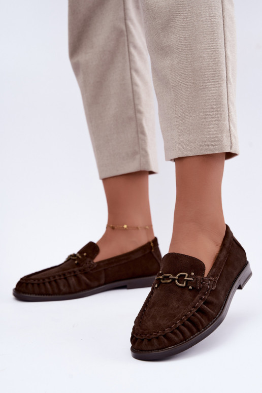 mocasines de ante con volantes y decoración Vinceza 31718 en color chocolate