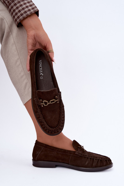 mocasines de ante con volantes y decoración Vinceza 31718 en color chocolate