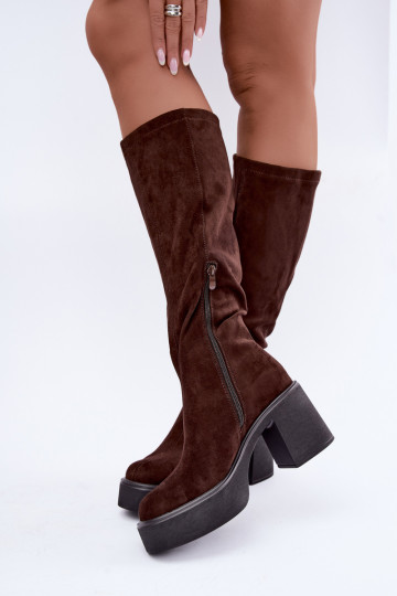 botas largas para mujer con plataforma en color chocolate Nesalie 2