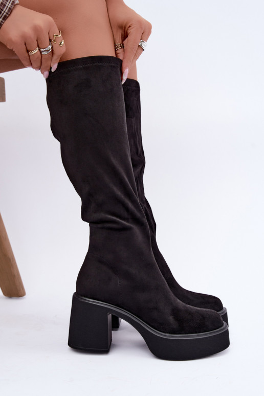 botas largas para mujer con plataforma en color negro Nesalie
