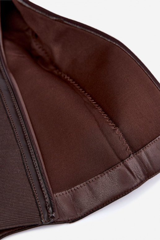 Botas aisladas hasta la rodilla con tacones y correas en color chocolate Abriselle