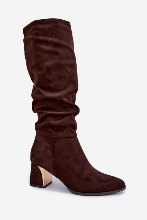 Botas altas arrugadas y calentitas con tacones en color chocolate Ivenna