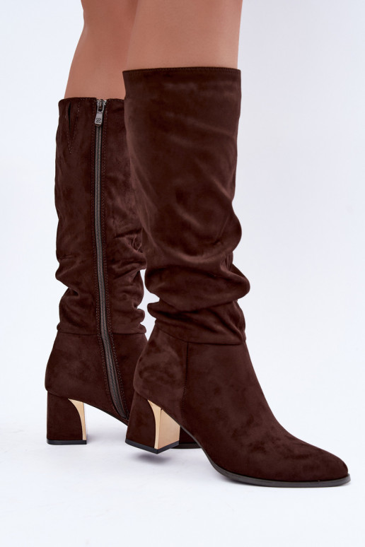 Botas altas arrugadas y calentitas con tacones en color chocolate Ivenna