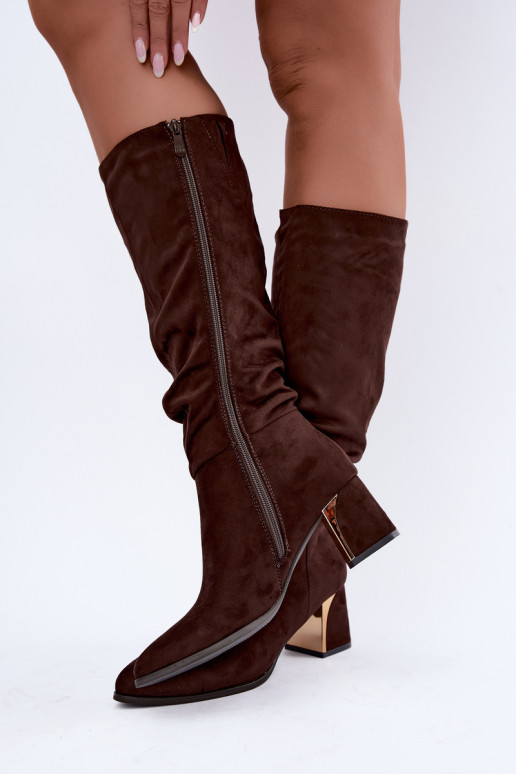 Botas altas arrugadas y calentitas con tacones en color chocolate Ivenna