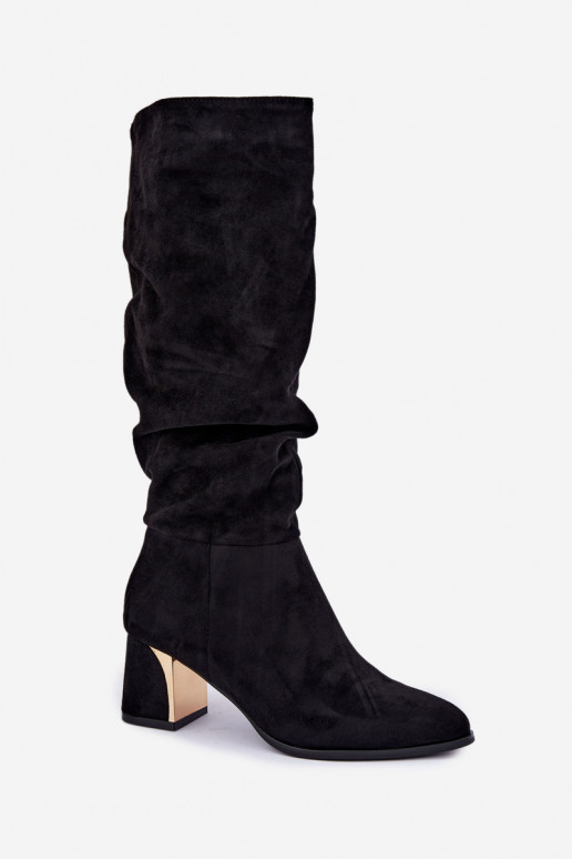 Botas altas arrugadas y calentitas con tacones en negro Ivenna