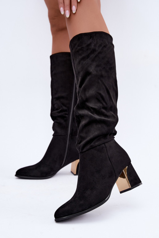 Botas altas arrugadas y calentitas con tacones en negro Ivenna