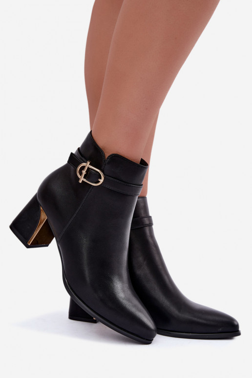 Botines de mujer con correas decorativas y hebillas en negro Kordelia