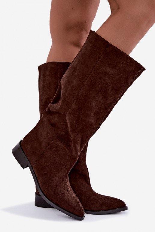 Botas altas sin cierre con tacones anchos en color chocolate Cadorine