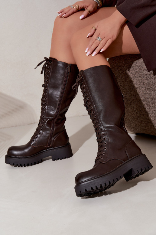 Botas altas calentitas de mujer con plataforma y cordones en chocolate Kasmina