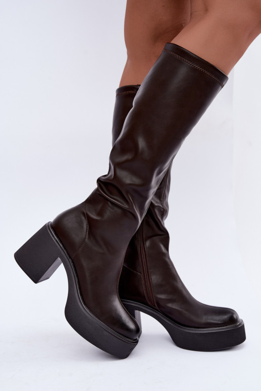 Botas altas para mujer con plataforma y tacones de cuero sintético color chocolate Nesalie