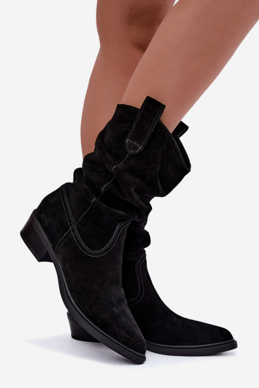 Botines de estilo cowboy negros de ante sintético aislados Sergio Leone BT-16