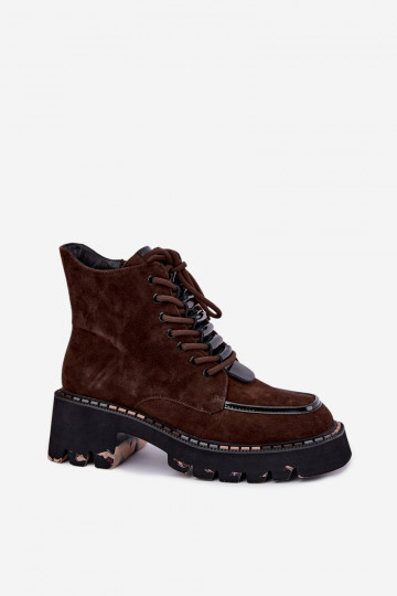 Botines aislados de ante sintético color chocolate Artiker 59C0272