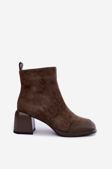 Botas de ante chaki aisladas con tacones Artiker 59C1297 2
