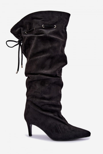 botas altas y cálidas con tacones delgados y detalles elegantes en color negro Tivelle