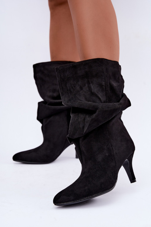 botines de slip-on con tacones de ante sintético en color negro Cindrelle