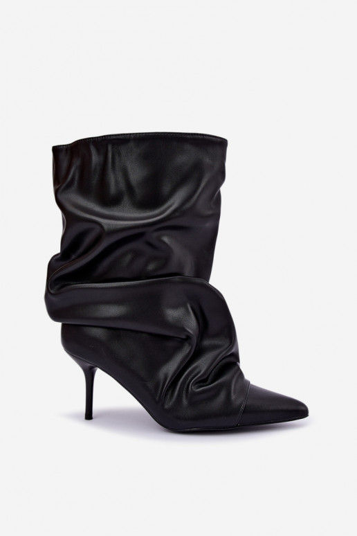 botines arrugados y cálidos con tacones delgados en color negro de cuero sintético Greselle