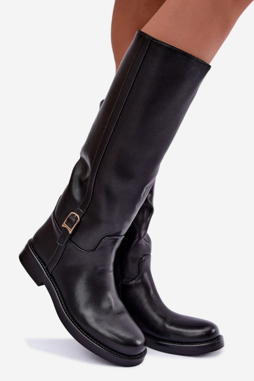 botas altas con hebillas y tacones anchos en color negro Ismerelle
