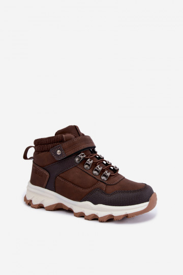 Botas marrones oscuras aisladas para niños con Velcro Big Star UU374006