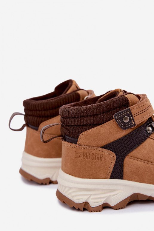 Botas marrones aisladas para niños con Velcro Big Star UU374005