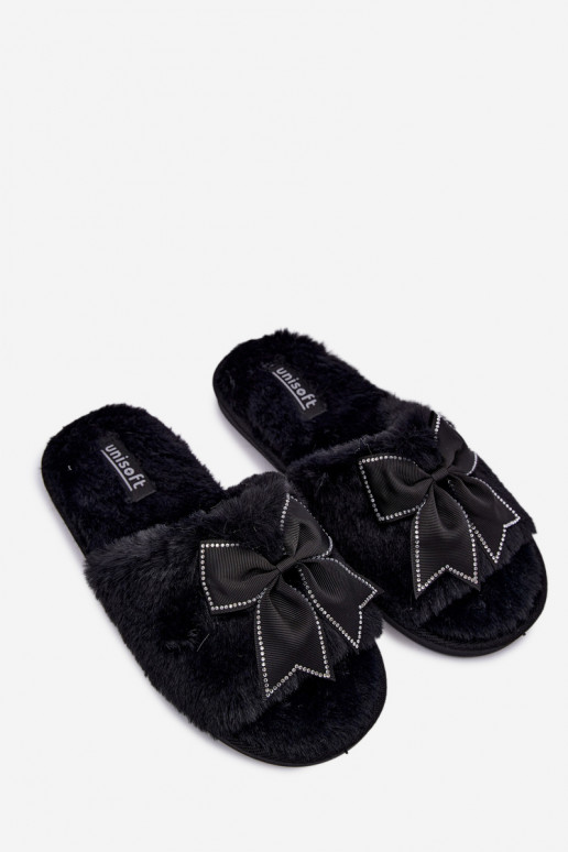 chanclas con pelo y lazos en color negro Fiamelle