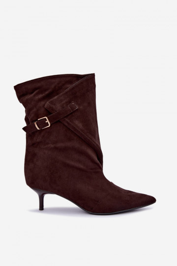 Botines de tacón bajo con hebillas en color chocolate Canelisse 2