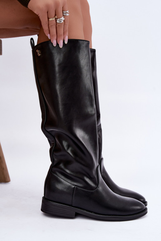 Botas altas cálidas con tacones anchos y volantes en color negro Odelira