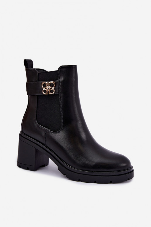 Botines cálidos y elegantes con correas decorativas en color negro Irelina