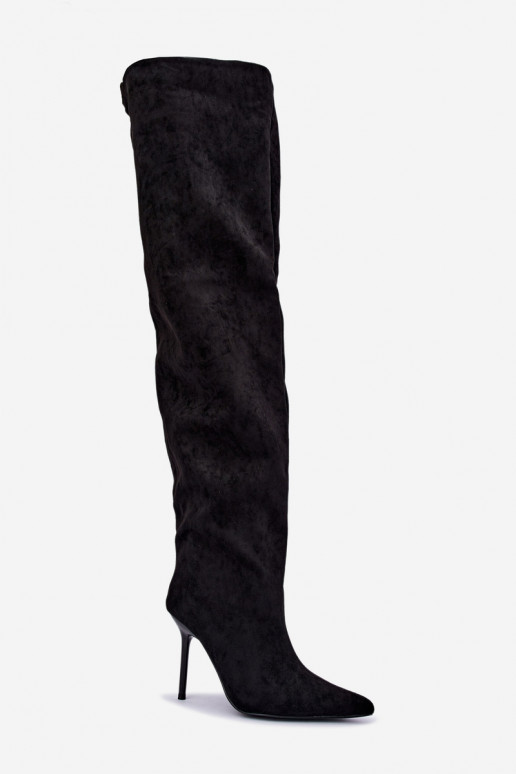 Botas altas para mujer con tacones delgados en color negro Aderelle