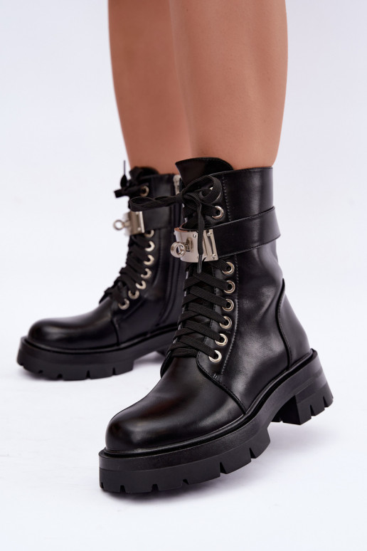 Botines de trabajo aislados con tacones decorados en negro Ardelisse