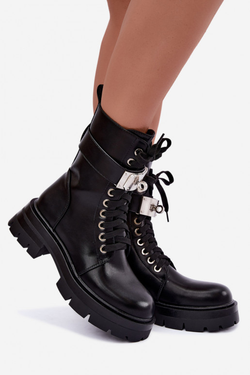 Botines de trabajo aislados con tacones decorados en negro Ardelisse