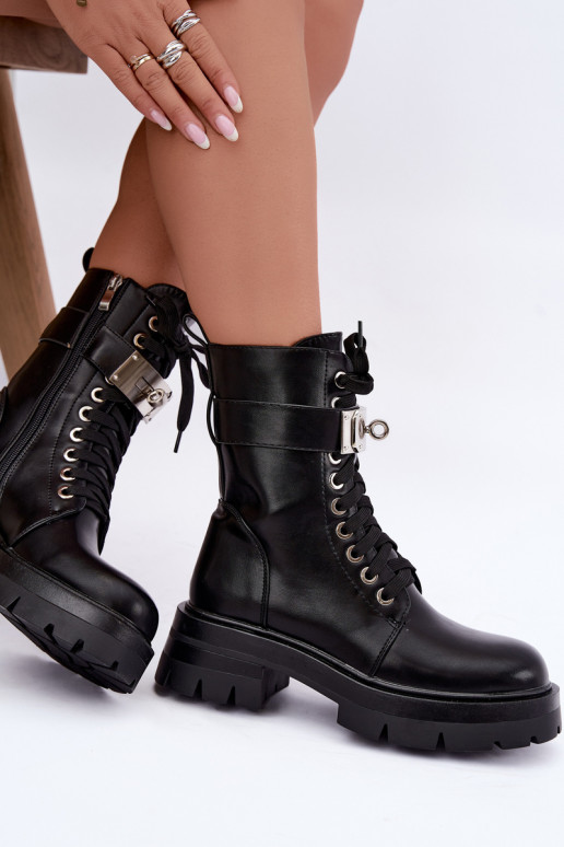 Botines de trabajo aislados con tacones decorados en negro Ardelisse