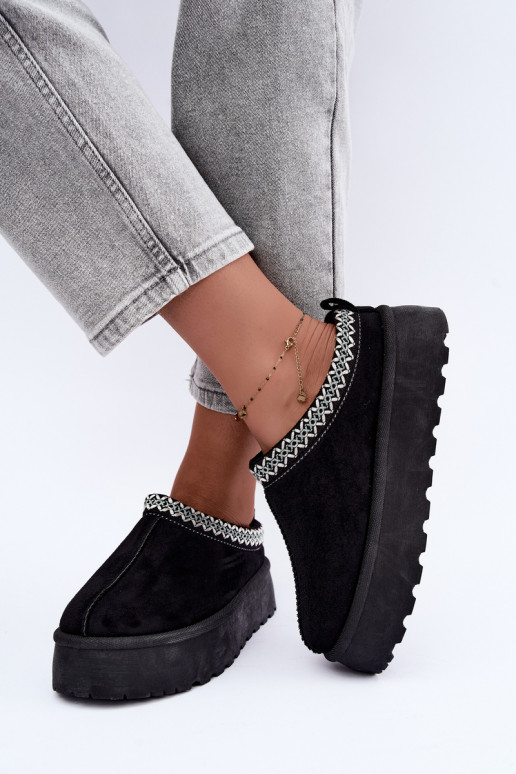 Botas de nieve bajas para mujer con flores bordadas y plataforma en negro Įjungtarirya