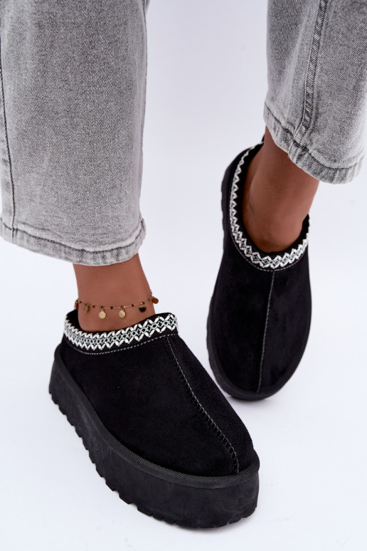 Botas de nieve bajas para mujer con flores bordadas y plataforma en negro Įjungtarirya
