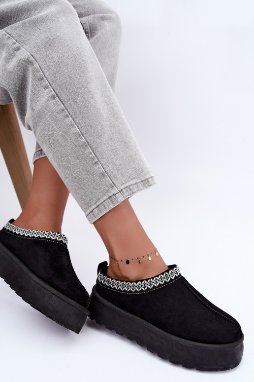 Botas de nieve bajas para mujer con flores bordadas y plataforma en negro Įjungtarirya
