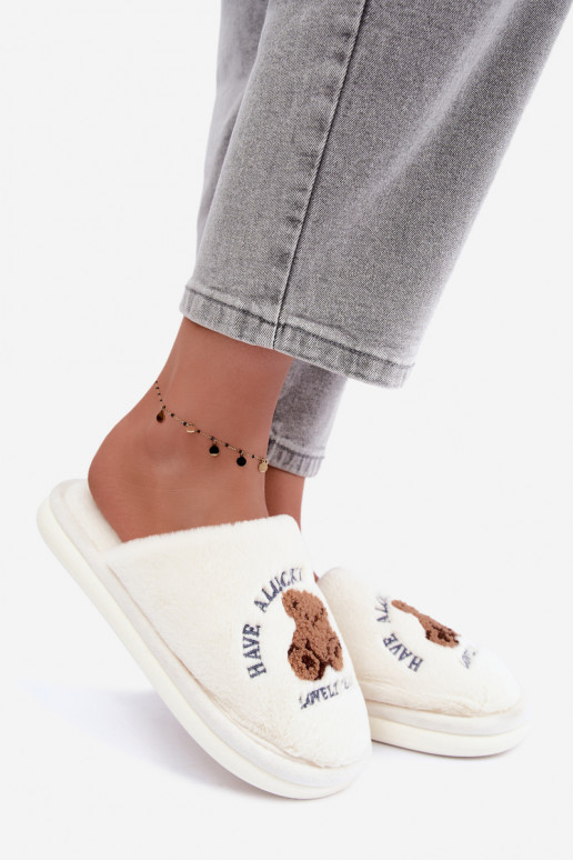 Zapatillas de mujer color marfil con pelo Meškiukai Cassira