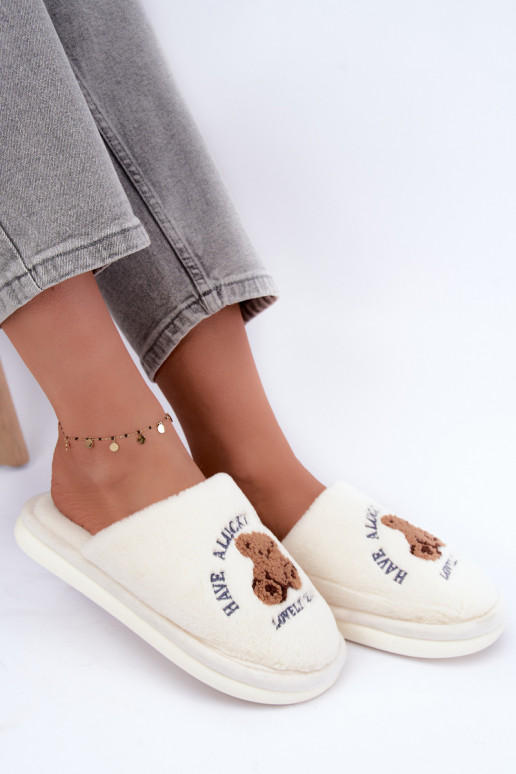Zapatillas de mujer color marfil con pelo Meškiukai Cassira