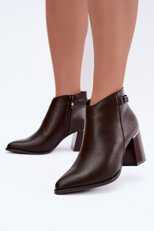 Botines acolchados con tacón y correas decorativas Czekoladoje Irmelle