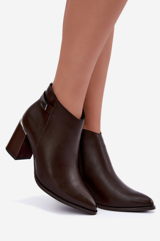 Botines acolchados con tacón y correas decorativas Czekoladoje Irmelle