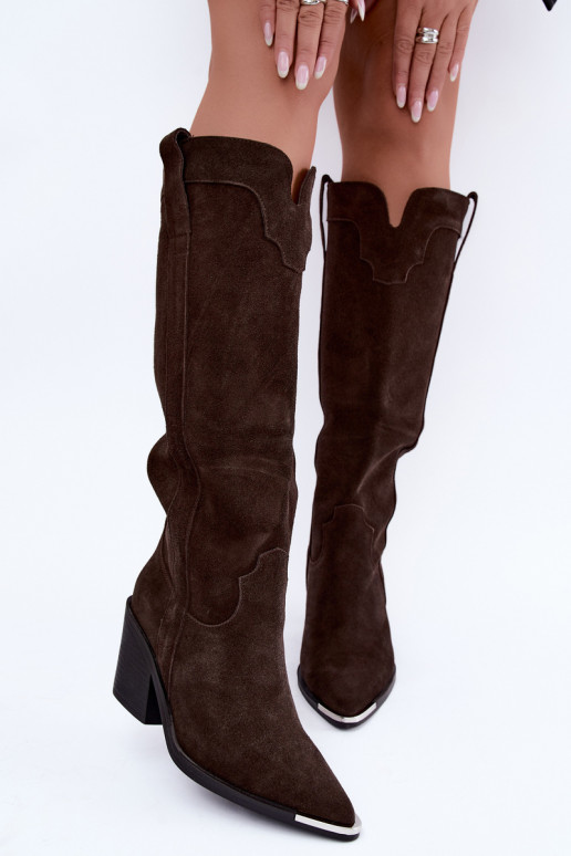 Botas altas de estilo cowboy con tacones en ante sintético marrón