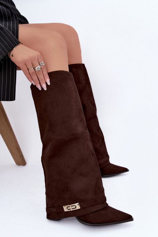 Botas altas cálidas con caña cosida y tacones en marrón Jorella