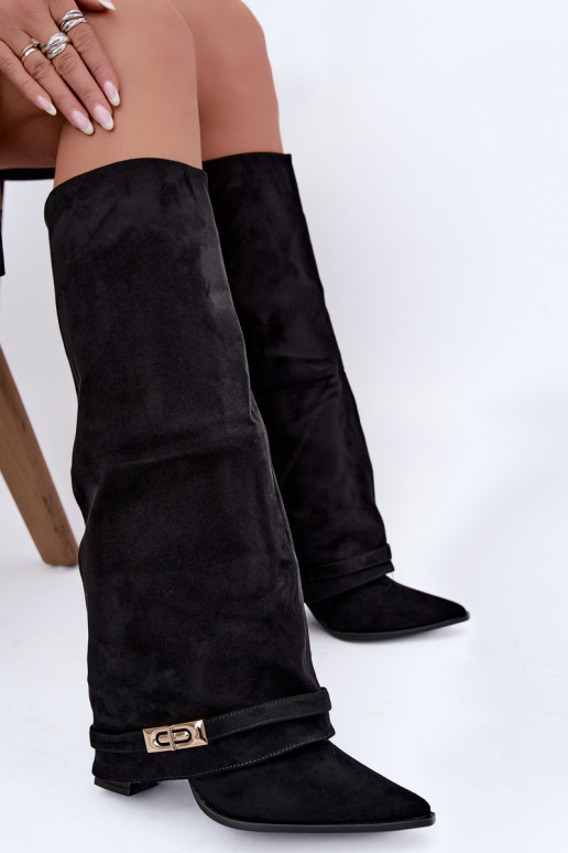 Botas altas cálidas con caña cosida y tacones en negro Jorella