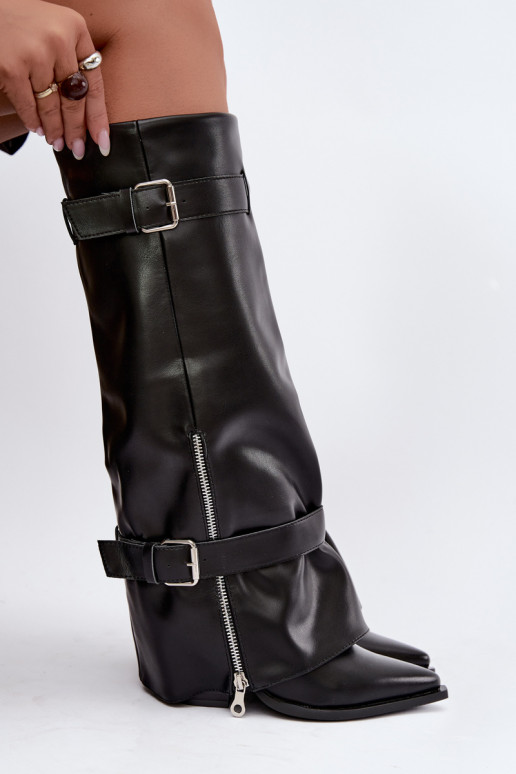 Botas altas con tacones y cordones con cintas y hebillas en color negro Amorette