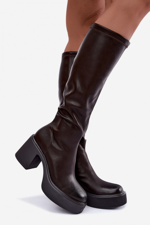 Botas altas para mujer con plataforma y tacones de cuero sintético color chocolate Nesalie