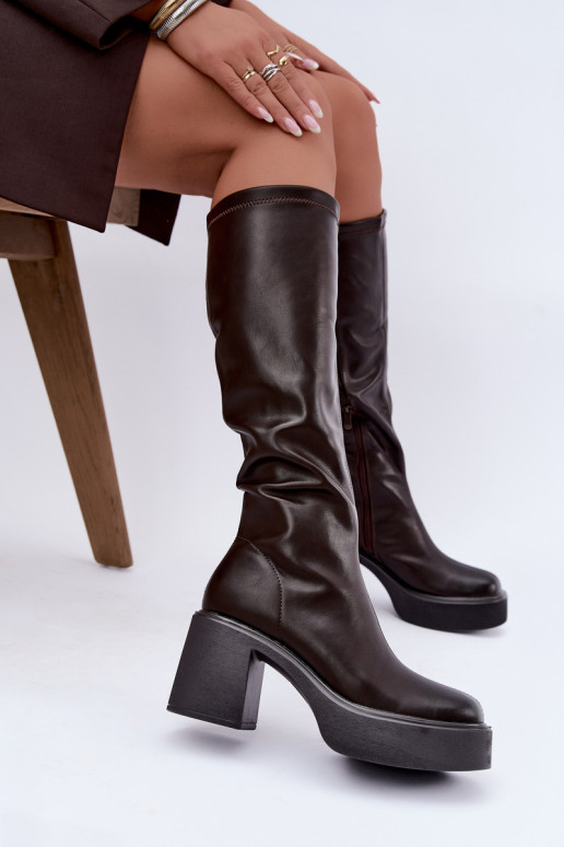 Botas altas para mujer con plataforma y tacones de cuero sintético color chocolate Nesalie